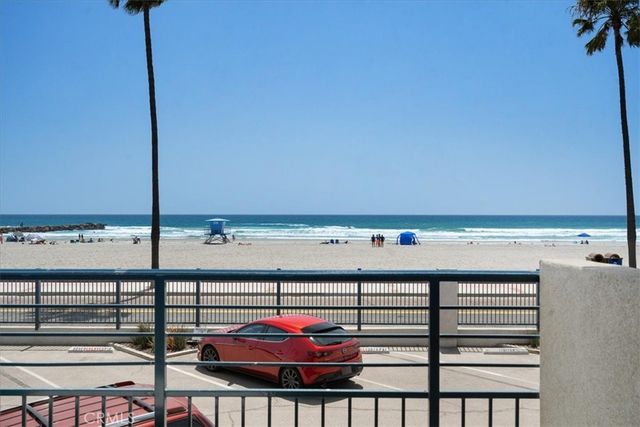 1202 N Pacific Street 204A, Oceanside, CA 92054