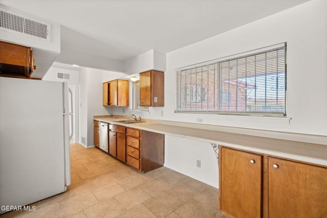 5313 Bastille Avenue, El Paso, TX 79924