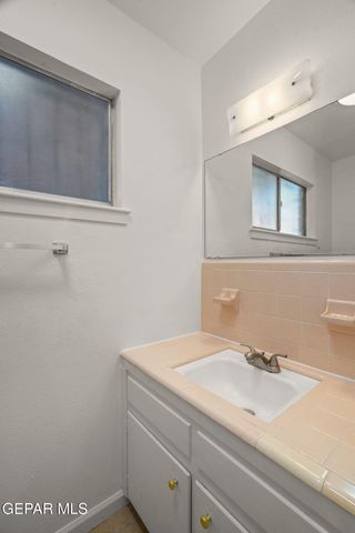 5313 Bastille Avenue, El Paso, TX 79924