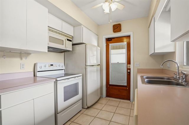 5409 STRATEMEYER DRIVE, Orlando, FL 32839