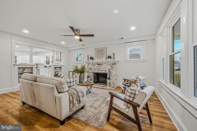 2 FRANKLIN AVE, Claymont, DE 19703