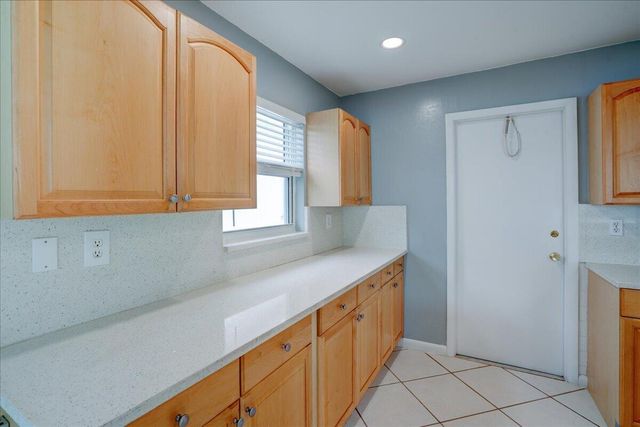2086 SW 12th Avenue, Boynton Beach, FL 33426