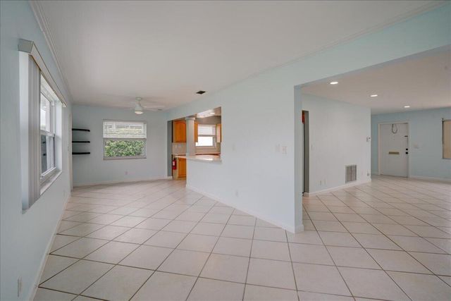 2086 SW 12th Avenue, Boynton Beach, FL 33426