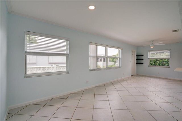 2086 SW 12th Avenue, Boynton Beach, FL 33426