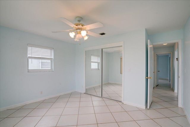 2086 SW 12th Avenue, Boynton Beach, FL 33426
