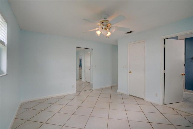 2086 SW 12th Avenue, Boynton Beach, FL 33426