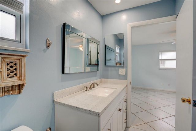 2086 SW 12th Avenue, Boynton Beach, FL 33426