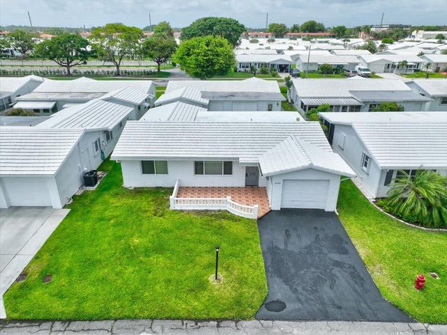 2086 SW 12th Avenue, Boynton Beach, FL 33426