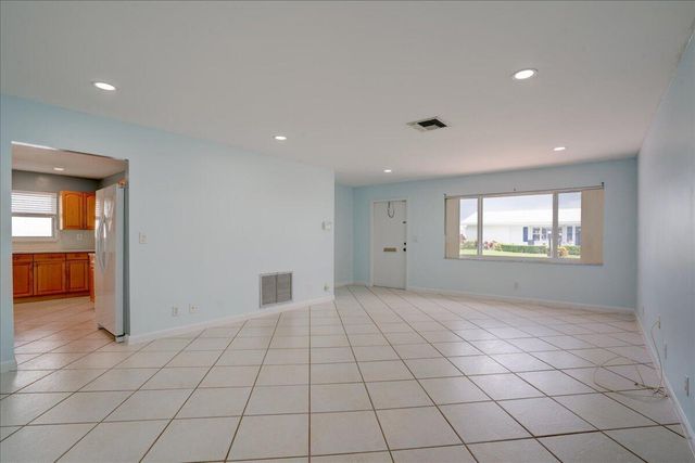 2086 SW 12th Avenue, Boynton Beach, FL 33426