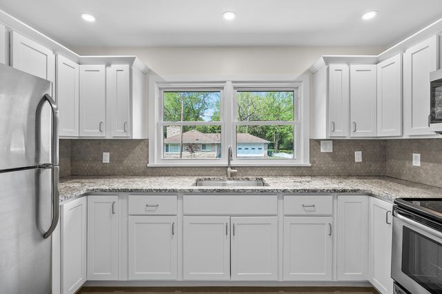 95 W Langley Road W, Battle Creek, MI 49015