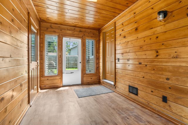 95 W Langley Road W, Battle Creek, MI 49015