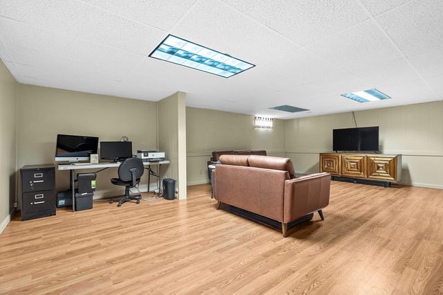 95 W Langley Road W, Battle Creek, MI 49015