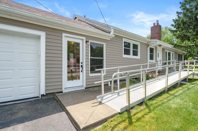 95 W Langley Road W, Battle Creek, MI 49015