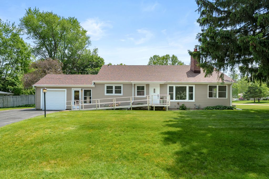 95 W Langley Road W, Battle Creek, MI 49015