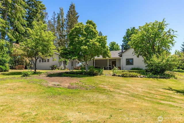 8203 Lakewood Road, Stanwood, WA 98292