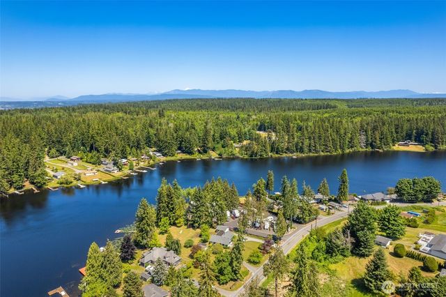 8203 Lakewood Road, Stanwood, WA 98292