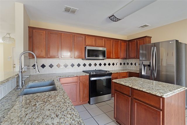 1921 Southridge Lane, Sherman, TX 75092