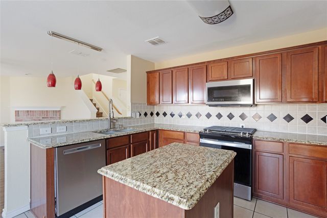 1921 Southridge Lane, Sherman, TX 75092