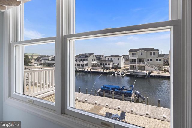 65 MYRTLE DR, Manahawkin, NJ 08050