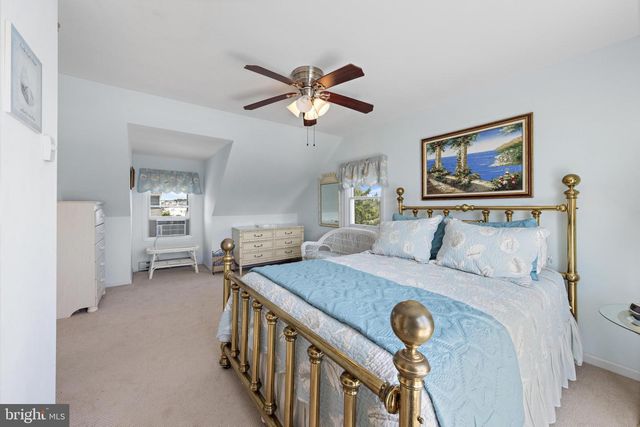 65 MYRTLE DR, Manahawkin, NJ 08050