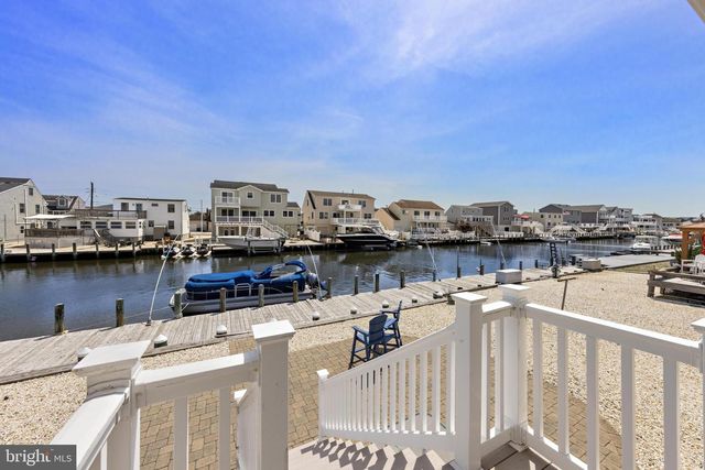 65 MYRTLE DR, Manahawkin, NJ 08050