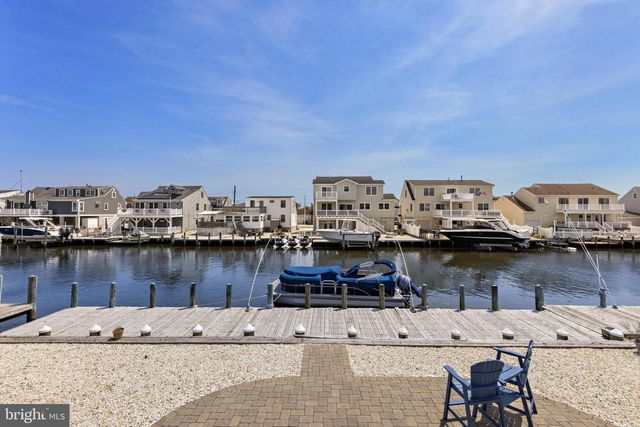 65 MYRTLE DR, Manahawkin, NJ 08050