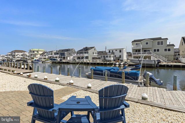 65 MYRTLE DR, Manahawkin, NJ 08050