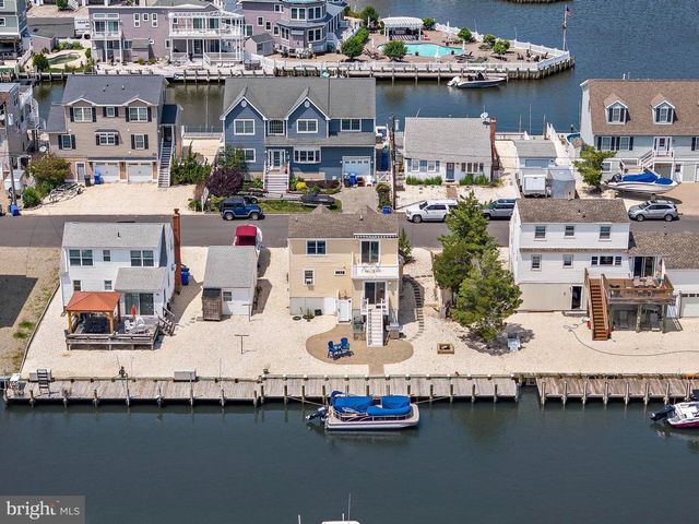 65 MYRTLE DR, Manahawkin, NJ 08050
