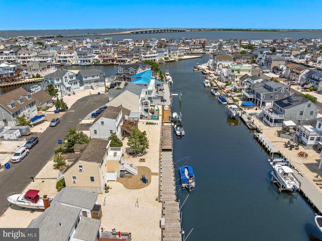 65 MYRTLE DR, Manahawkin, NJ 08050