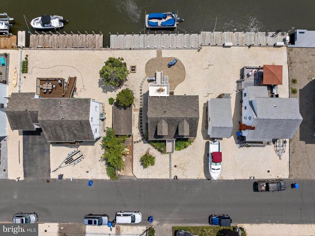 65 MYRTLE DR, Manahawkin, NJ 08050