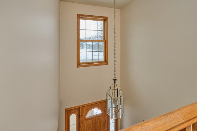 2214 Viola Heights Drive NE, Rochester, MN 55906