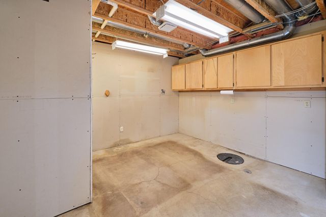 2214 Viola Heights Drive NE, Rochester, MN 55906