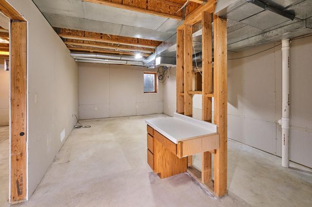 2214 Viola Heights Drive NE, Rochester, MN 55906