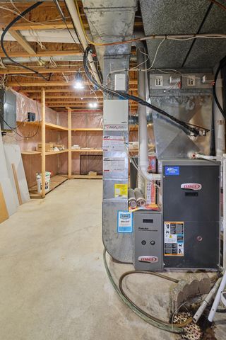 2214 Viola Heights Drive NE, Rochester, MN 55906