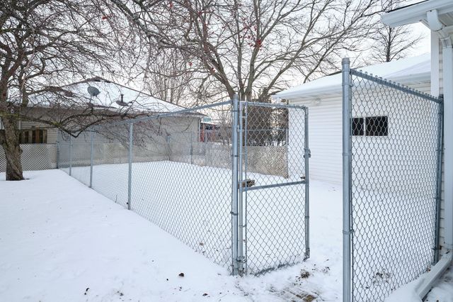 2214 Viola Heights Drive NE, Rochester, MN 55906