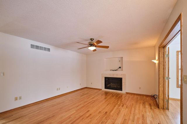 2214 Viola Heights Drive NE, Rochester, MN 55906