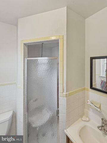 562 LARKSPUR ST, Philadelphia, PA 19116