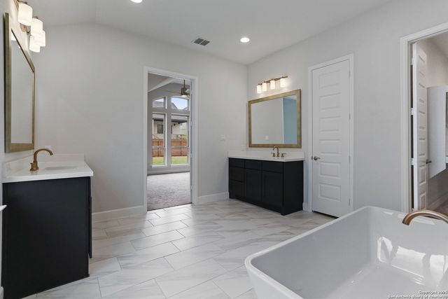 10016 Rebecca Place, Boerne, TX 78006
