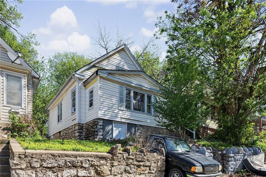 5606 Scarritt Avenue, Kansas City, MO 64123