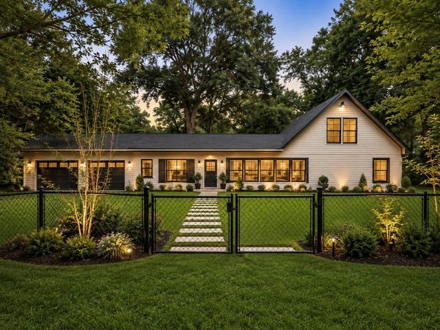 123 Shady Lane, Houston, TX 77336