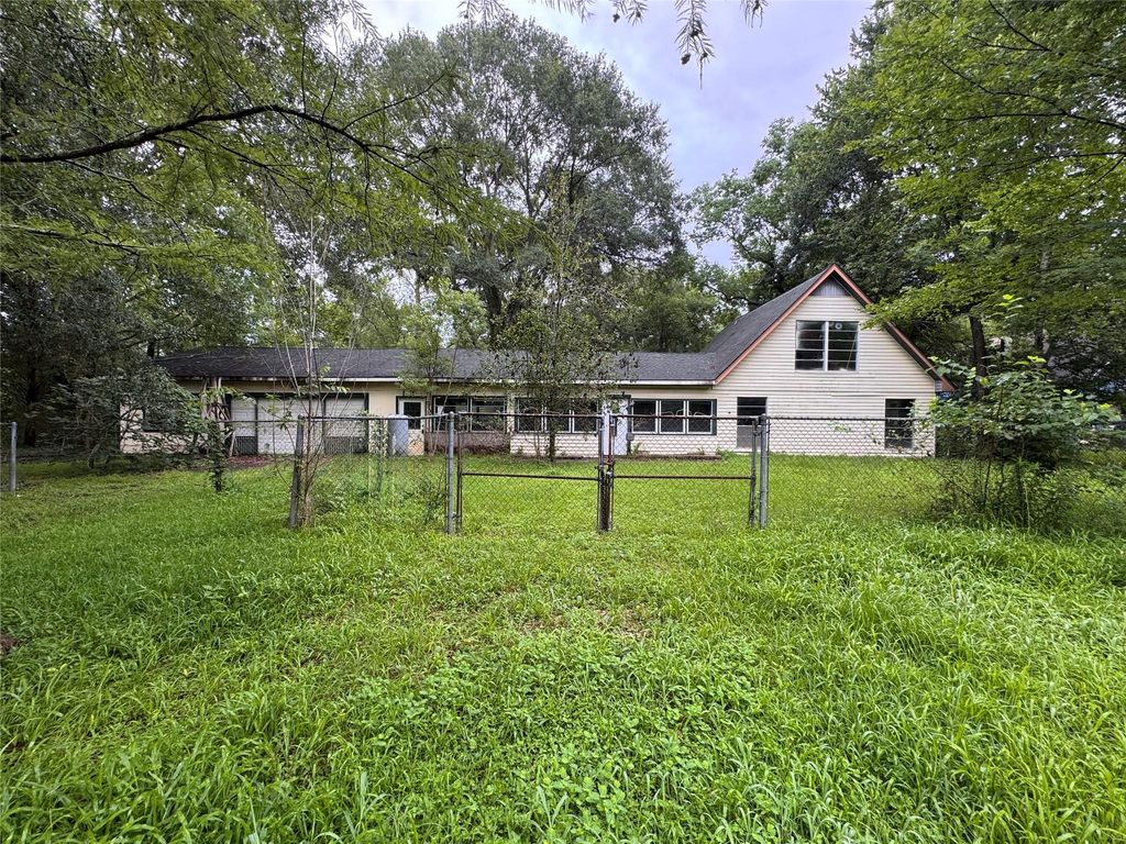 123 Shady Lane, Houston, TX 77336