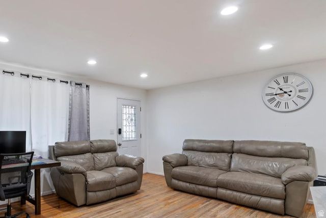 446 FERN DR, Clearfield, UT 84015