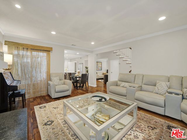 19410 Shenango Drive, Tarzana, CA 91356