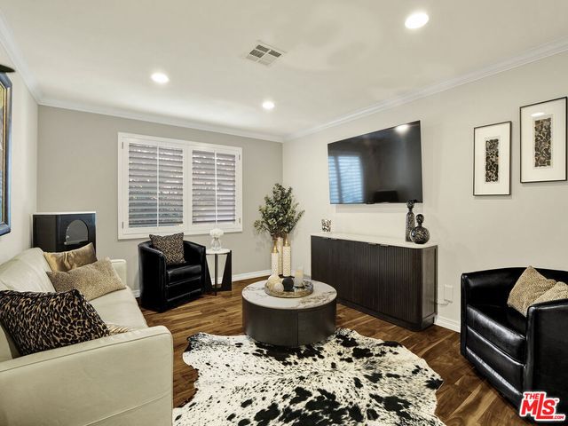 19410 Shenango Drive, Tarzana, CA 91356