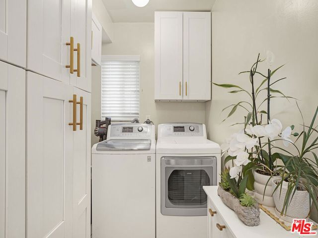 19410 Shenango Drive, Tarzana, CA 91356