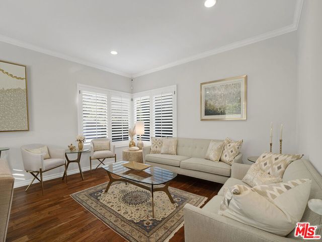 19410 Shenango Drive, Tarzana, CA 91356