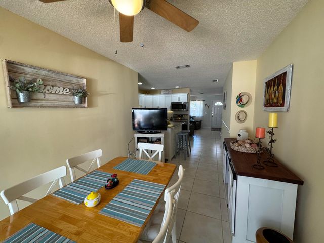 4815 Gladiator Circle, Greenacres, FL 33463