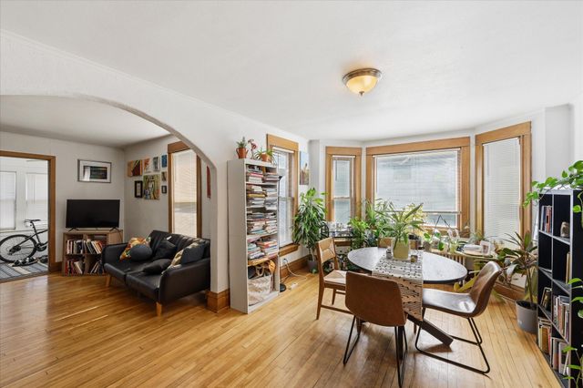 2840 28th Avenue S, Minneapolis, MN 55406