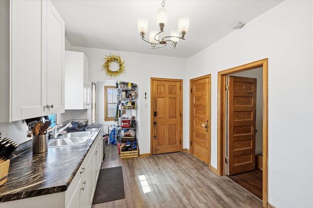 2840 28th Avenue S, Minneapolis, MN 55406