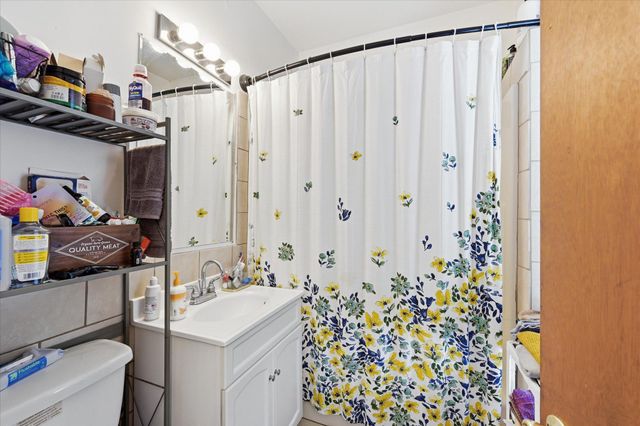 2840 28th Avenue S, Minneapolis, MN 55406